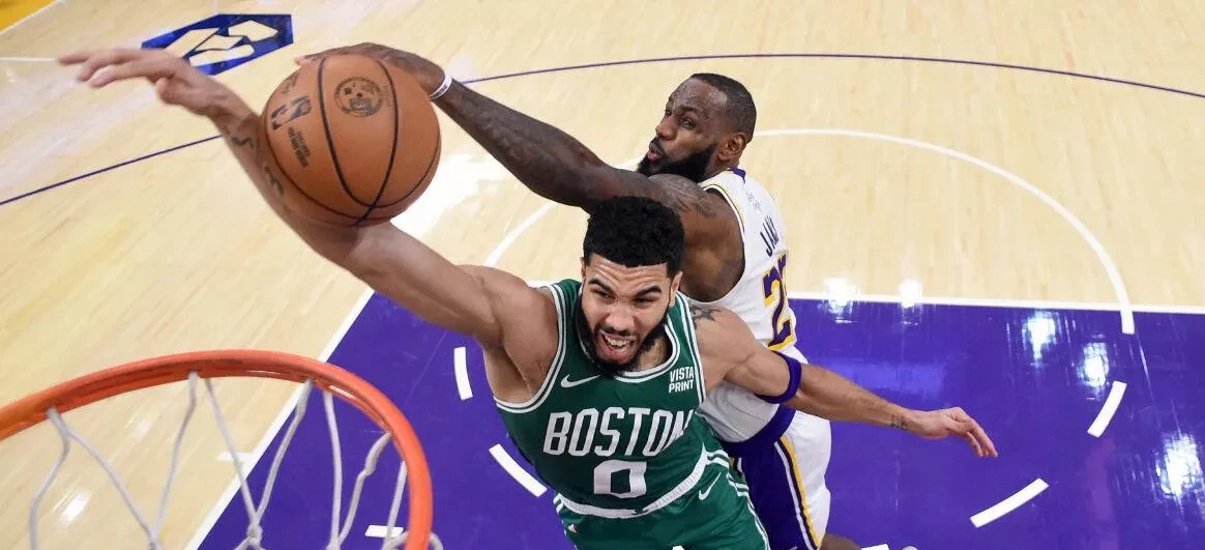 关于锐不可当引发热议！，塔图姆在掘金比赛中重要助攻再创辉煌时刻的信息