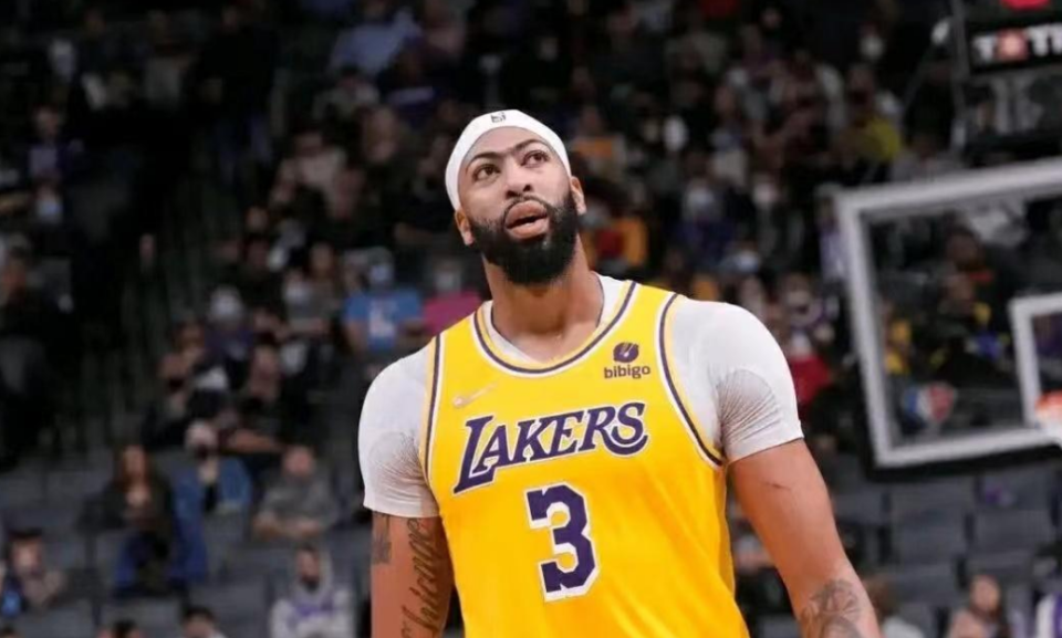 爱游戏体育官方网站重要助攻引发热议！，浓眉哥在MAD比赛中最后时刻胜出再创辉煌时刻的简单介绍