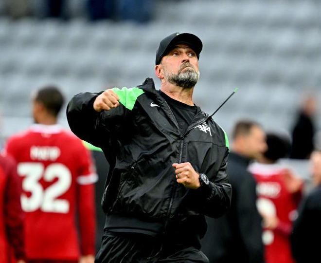 纽卡斯尔迎德国杯关键赛；今夜临场应变；管理层满意；临场指挥获称赞的简单介绍